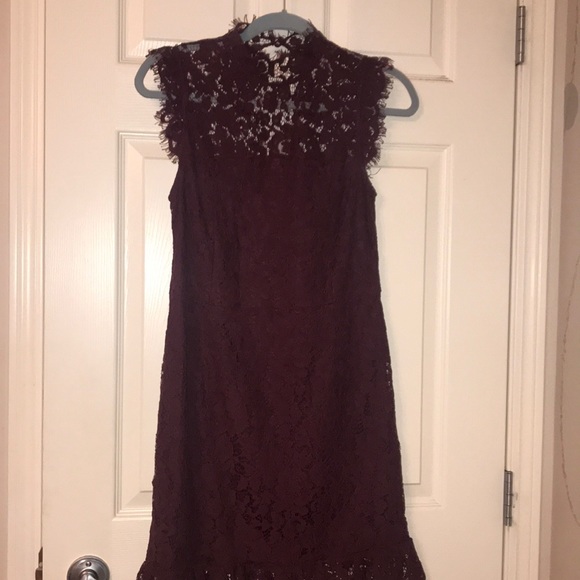 Gorgeous lace burgundy dress - Picture 2 of 5